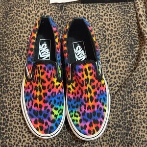 Vans slip-on women’s 6.5 rainbow cheetah leopord print shoes